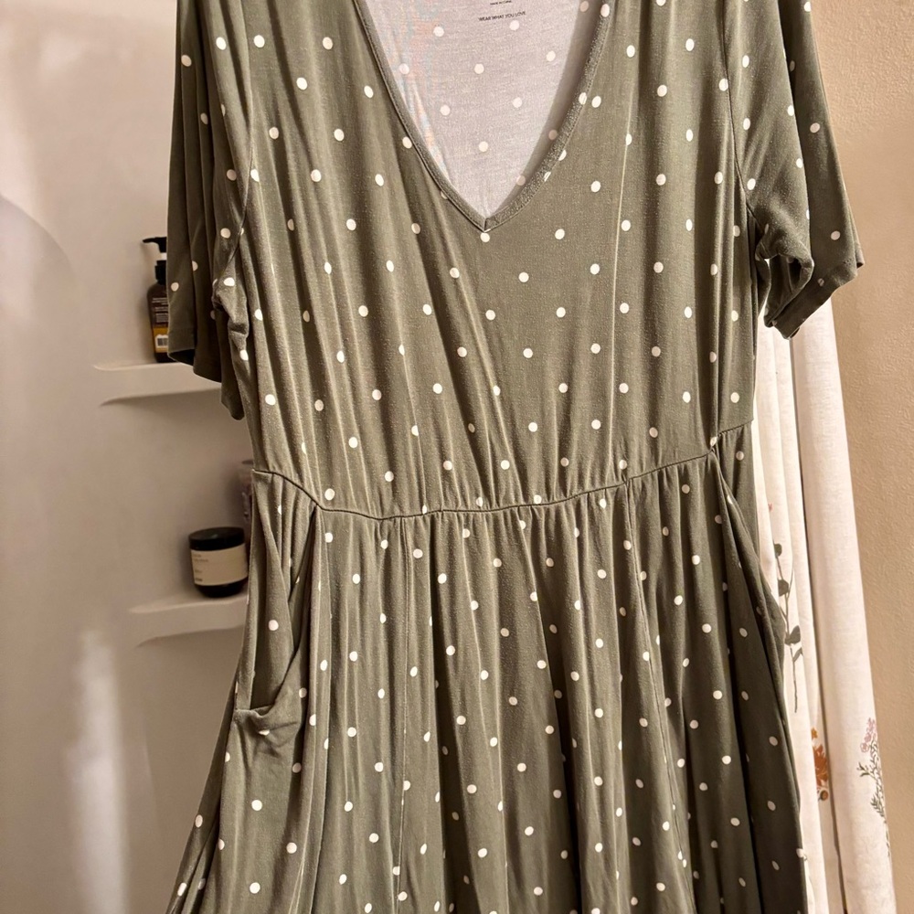 Torrid Green Dolman Sleeve V-Neck Midi Sundress